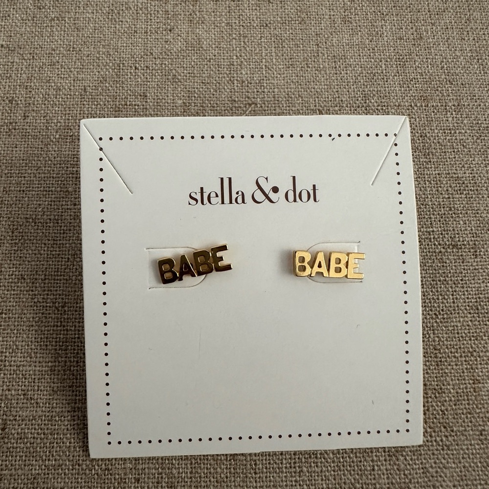 Stella & Dot Boss Babe “BABE” Stud Earrings Gold Dainty S&D